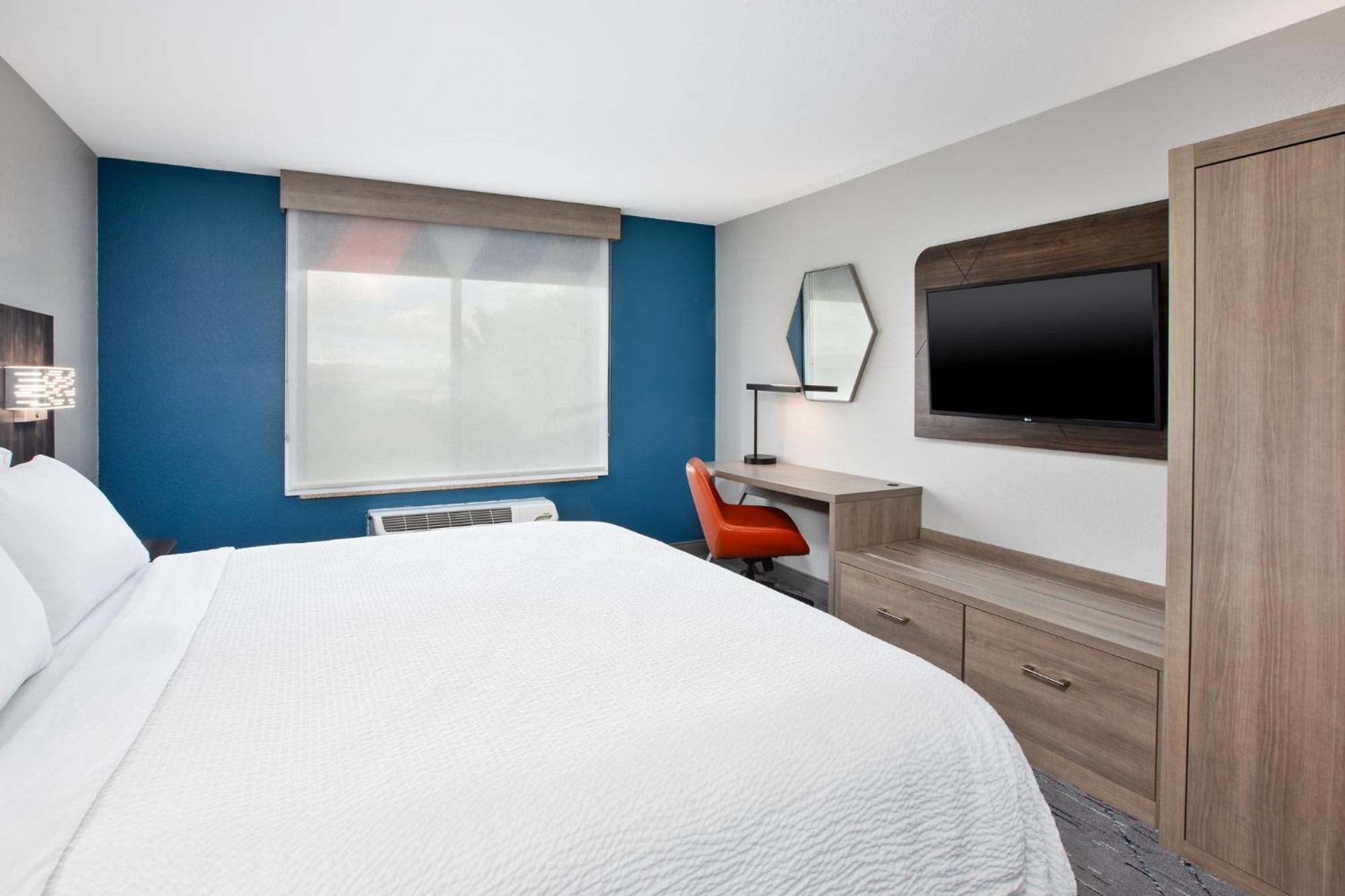 Holiday Inn Express & Suites Buffalo, An Ihg Hotel Екстер'єр фото