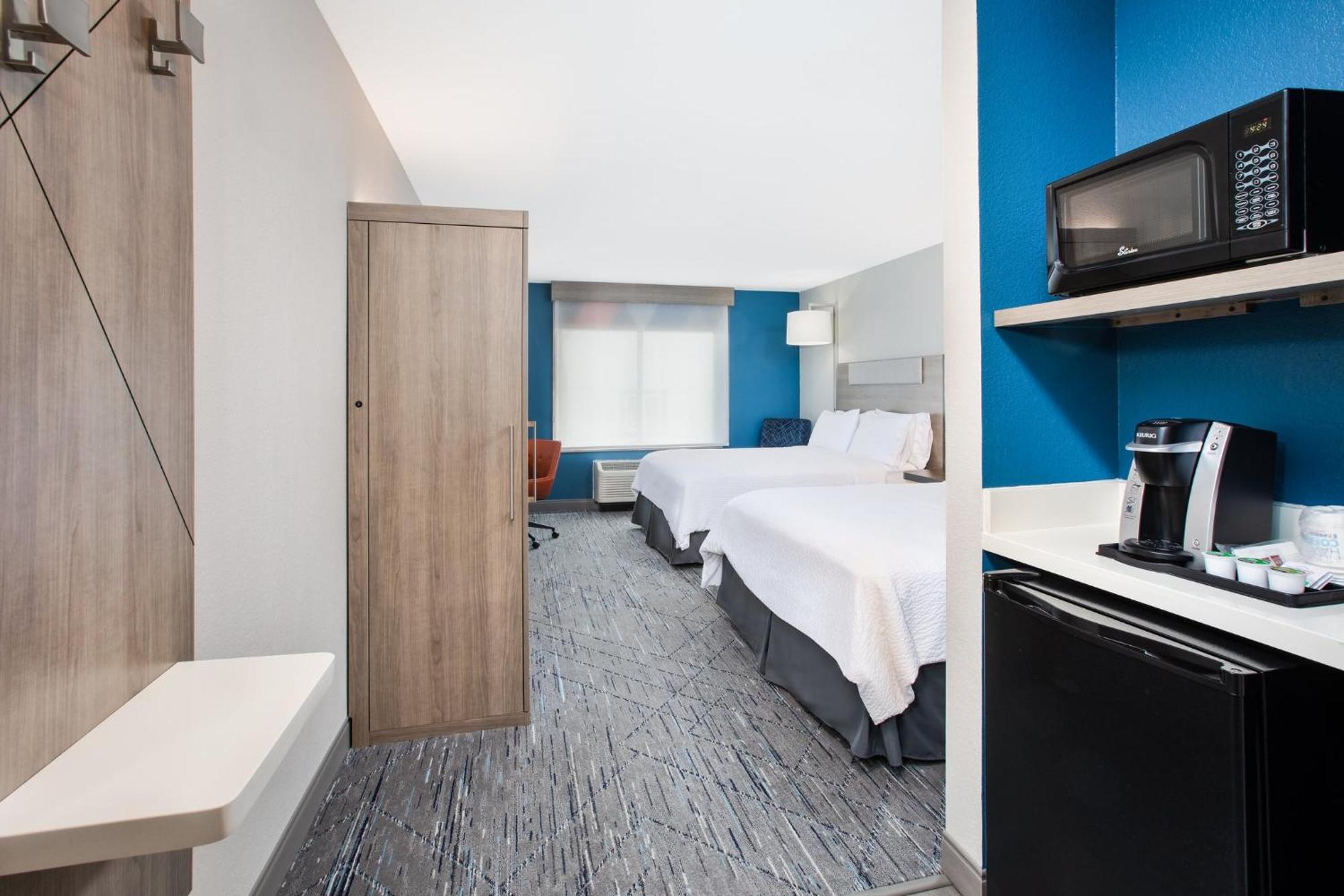 Holiday Inn Express & Suites Buffalo, An Ihg Hotel Екстер'єр фото