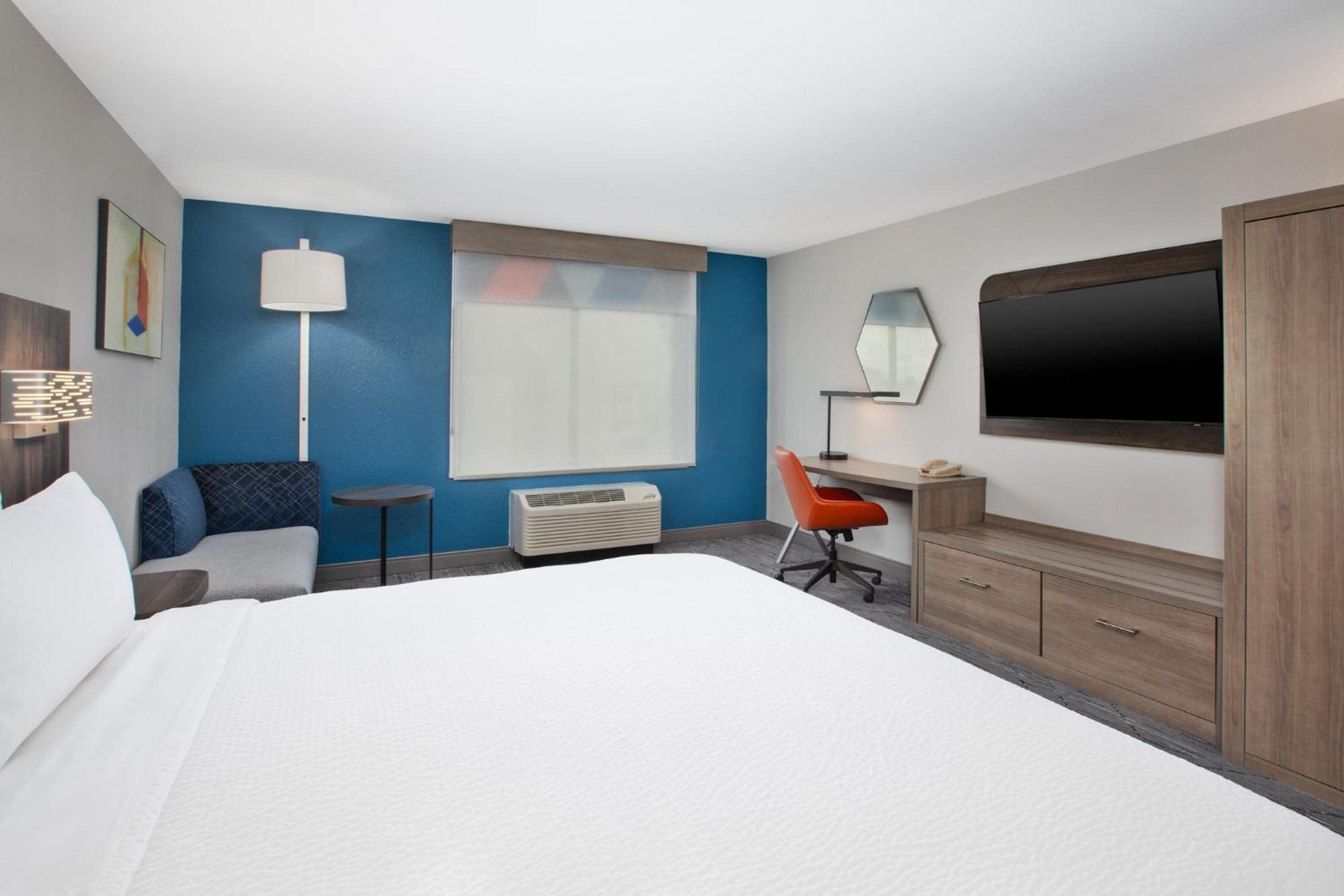 Holiday Inn Express & Suites Buffalo, An Ihg Hotel Екстер'єр фото